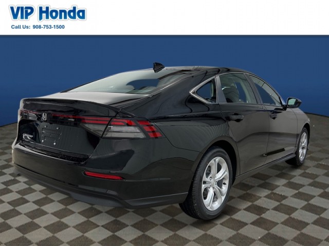 2025 Honda Accord 1.5T LX photo 4