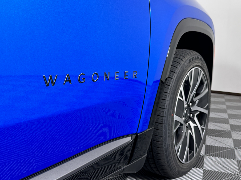 2025 Jeep Wagoneer S Limited photo 10