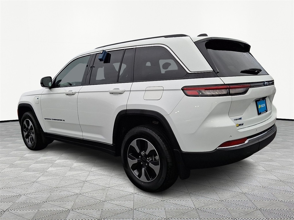 2023 Jeep Grand Cherokee 4xe photo 3