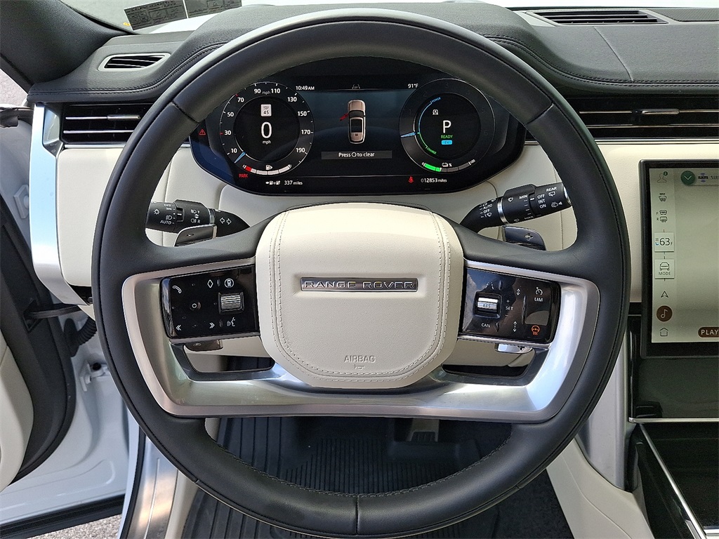 2025 Land Rover Range Rover SE photo 14