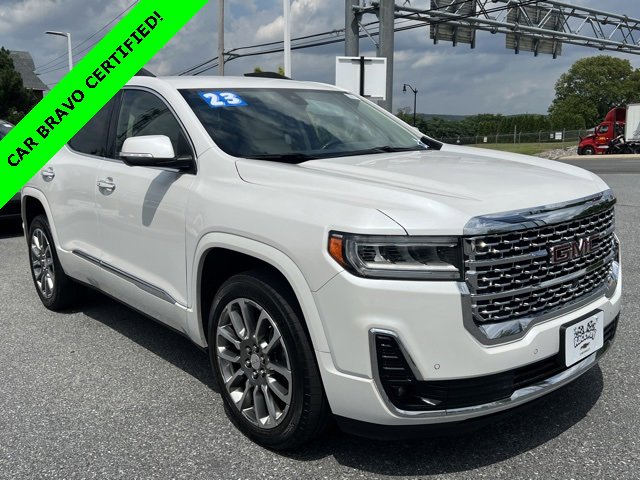 2023 GMC Acadia Denali's photo