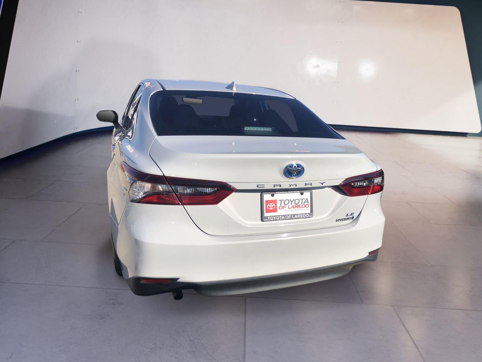 2022 Toyota Camry Hybrid LE photo 4