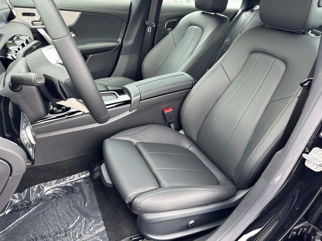 2024 Mercedes Benz CLA 250 4MATIC photo 43
