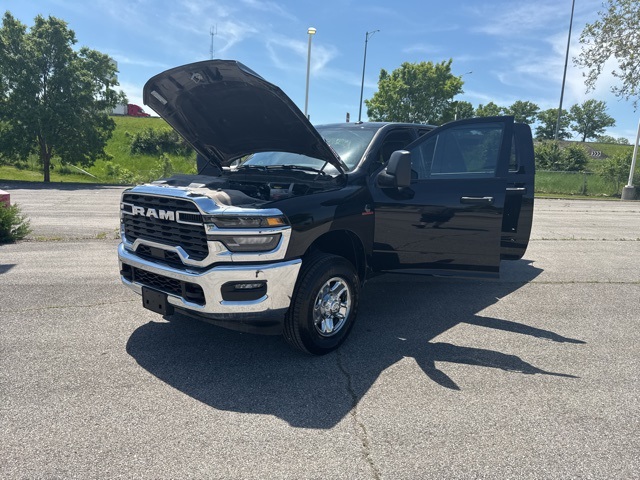 2025 Ram 3500 Tradesman photo 11