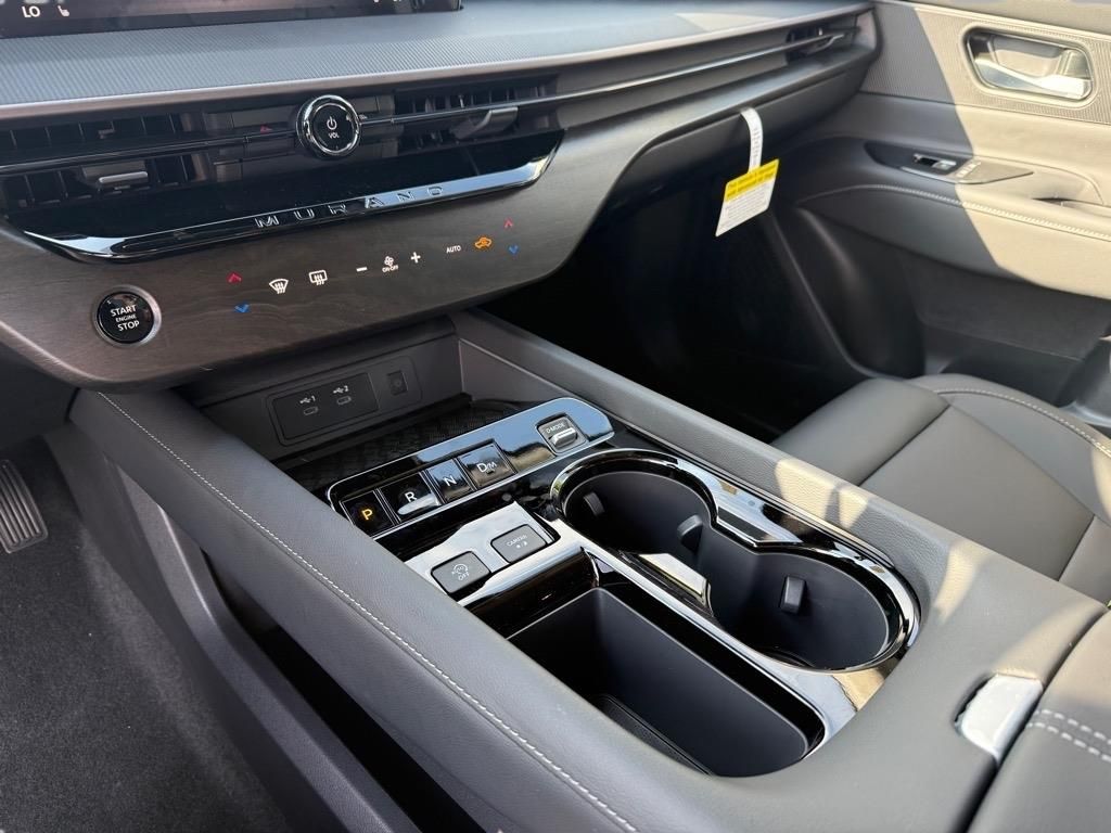 2025 Nissan Murano SV photo 4