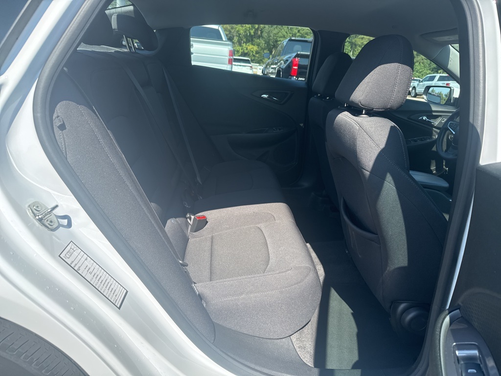 2024 Chevrolet Malibu 1LT photo 6
