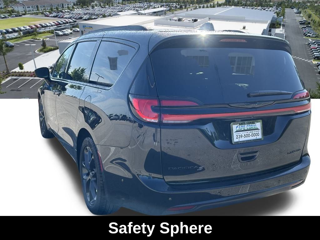 2025 Chrysler Pacifica Limited photo 6