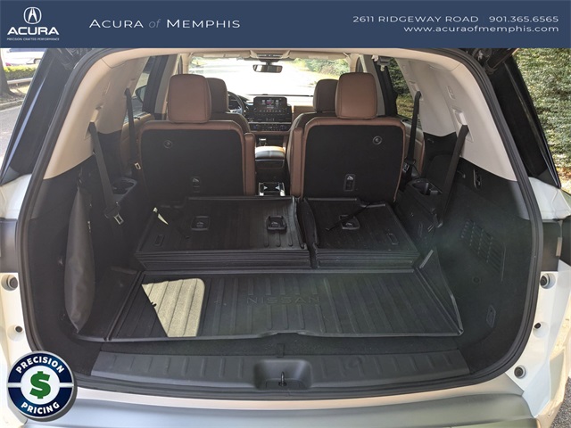 2023 Nissan Pathfinder Platinum photo 4