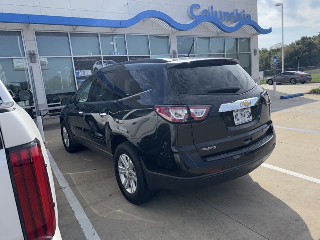 2014 Chevrolet Traverse 1LT photo 3