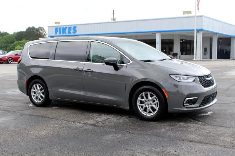 2023 Chrysler Pacifica Touring L photo 4