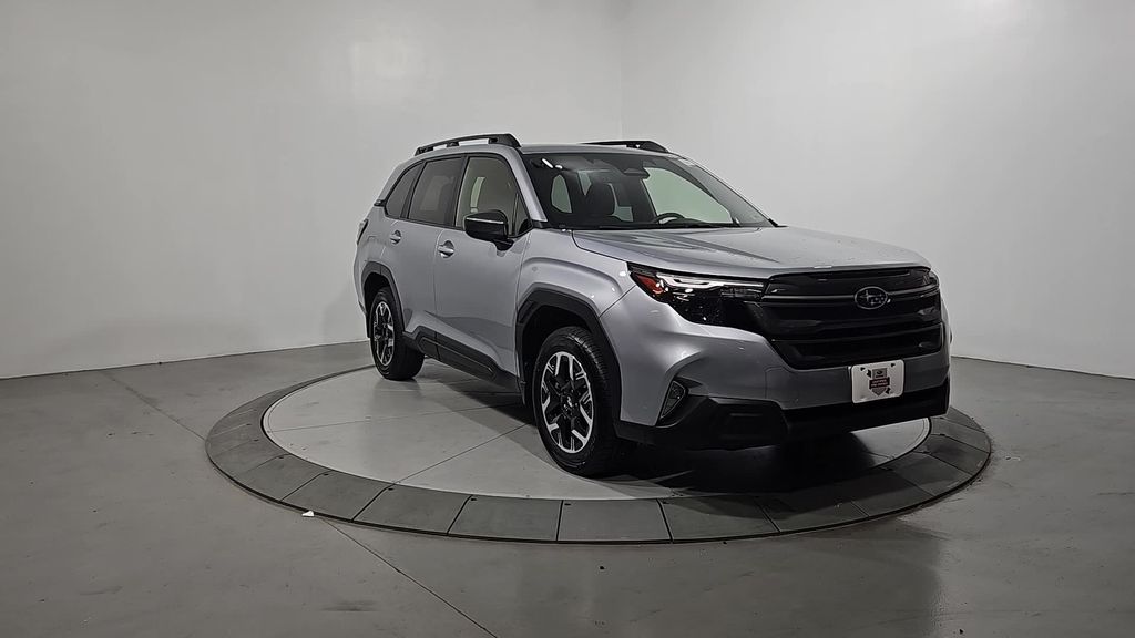 2025 Subaru Forester Premium photo 3