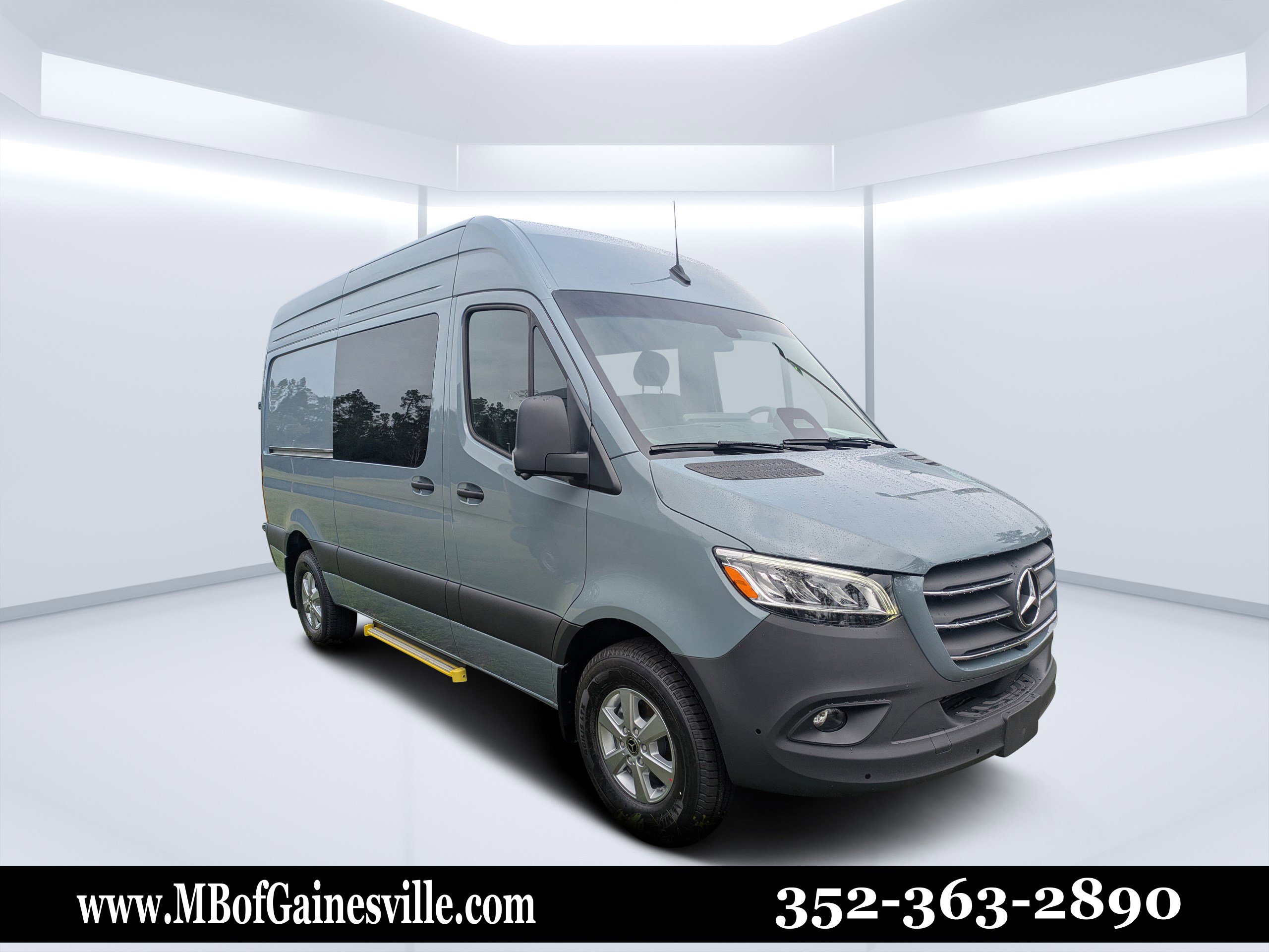 2026 Mercedes-Benz Sprinter Crew Van Base's photo