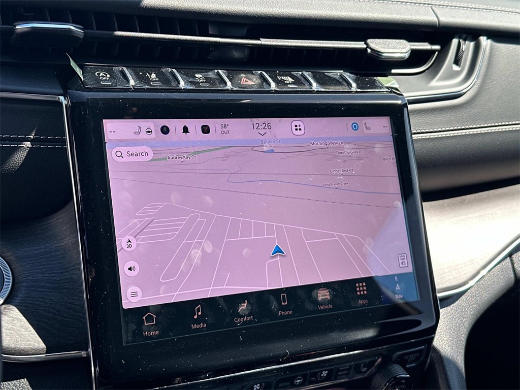 2025 Jeep Grand Cherokee Overland photo 3