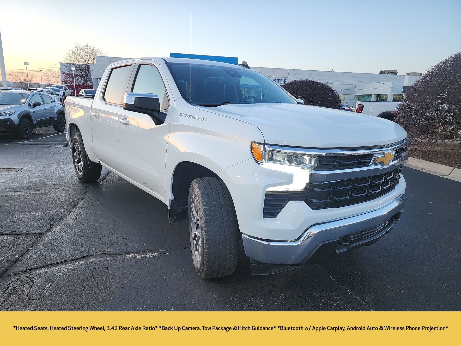 2023 Chevrolet Silverado 1500 LT photo 2