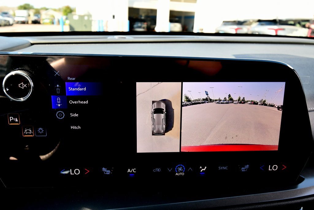 2026 Chevrolet Traverse photo 25