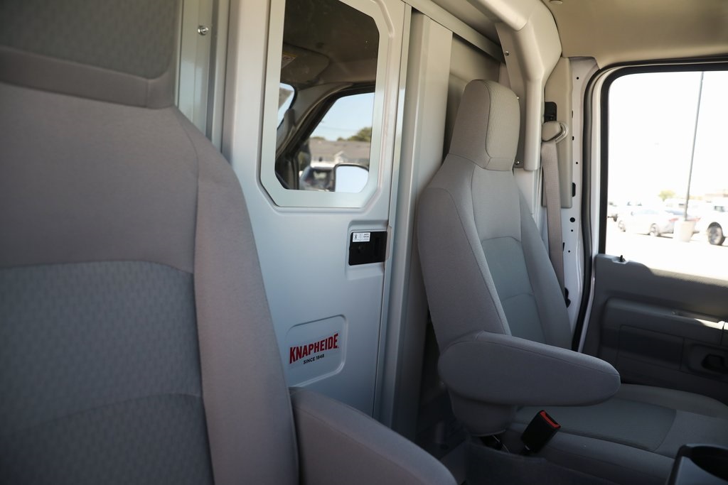 2026 Ford E-350 Base photo 31