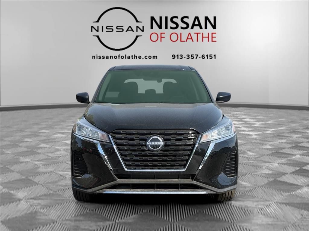 2025 Nissan Kicks Play S photo 24