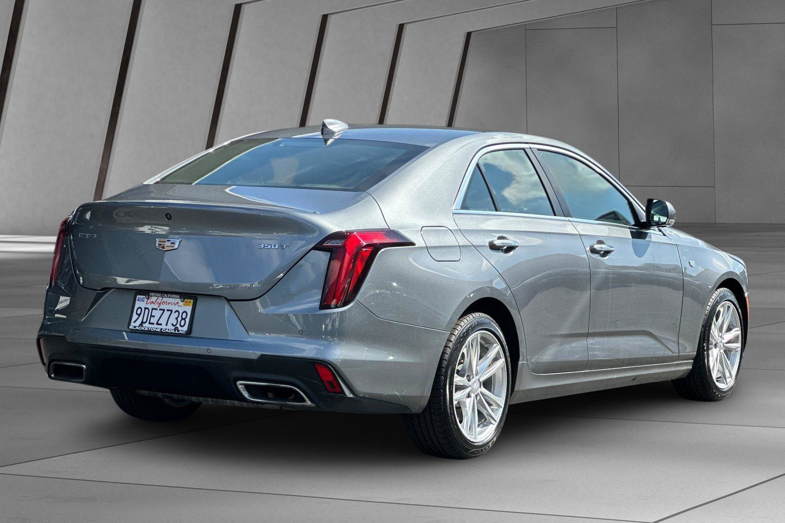 2022 Cadillac CT4 Luxury photo 3