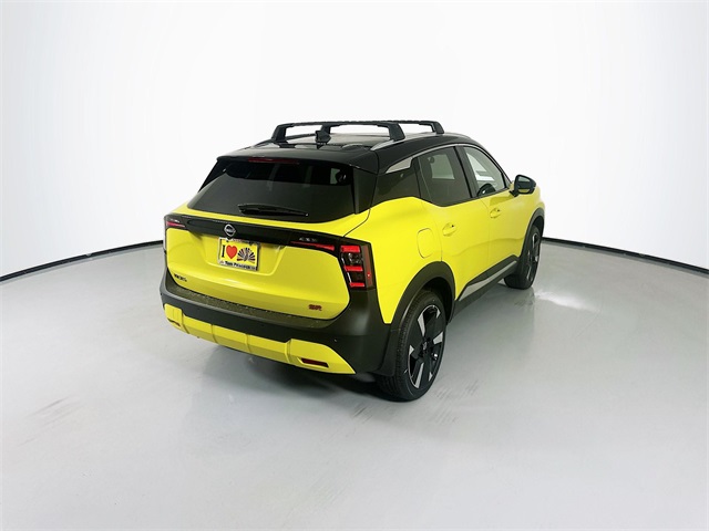 2025 Nissan Kicks SR photo 8