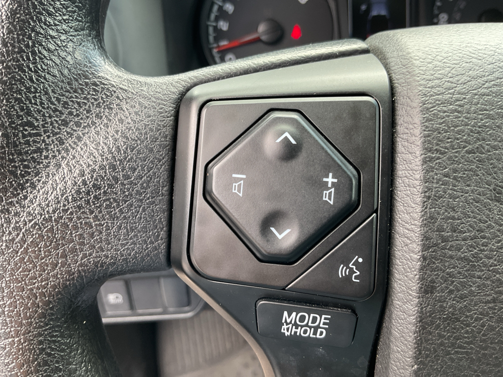 2023 Toyota Tacoma SR 4x4 photo 18