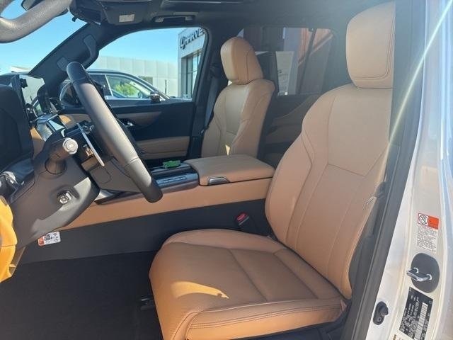 2026 Lexus LX Luxury's photo