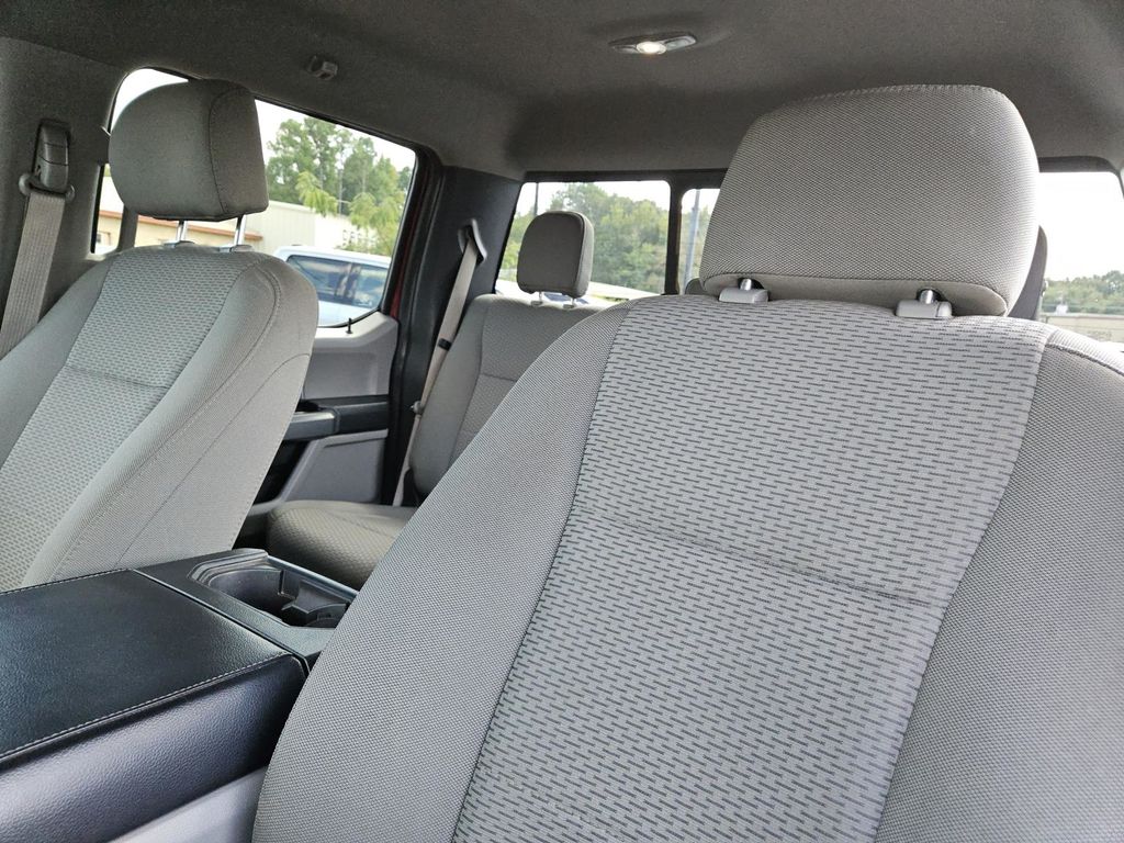 2019 Ford F-150 XLT photo 22