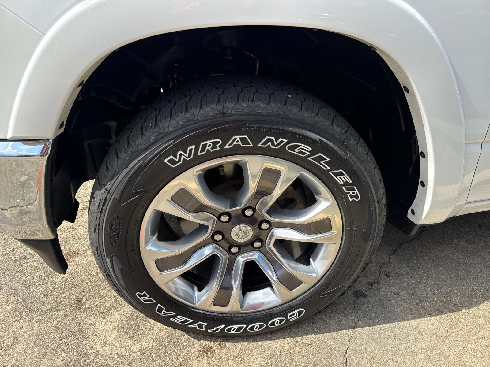 2024 Ram 1500 Limited photo 3