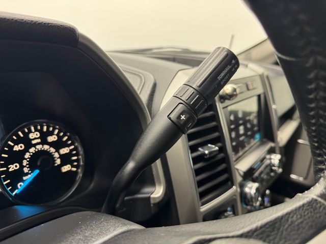2017 Ford F-150 Lariat photo 19
