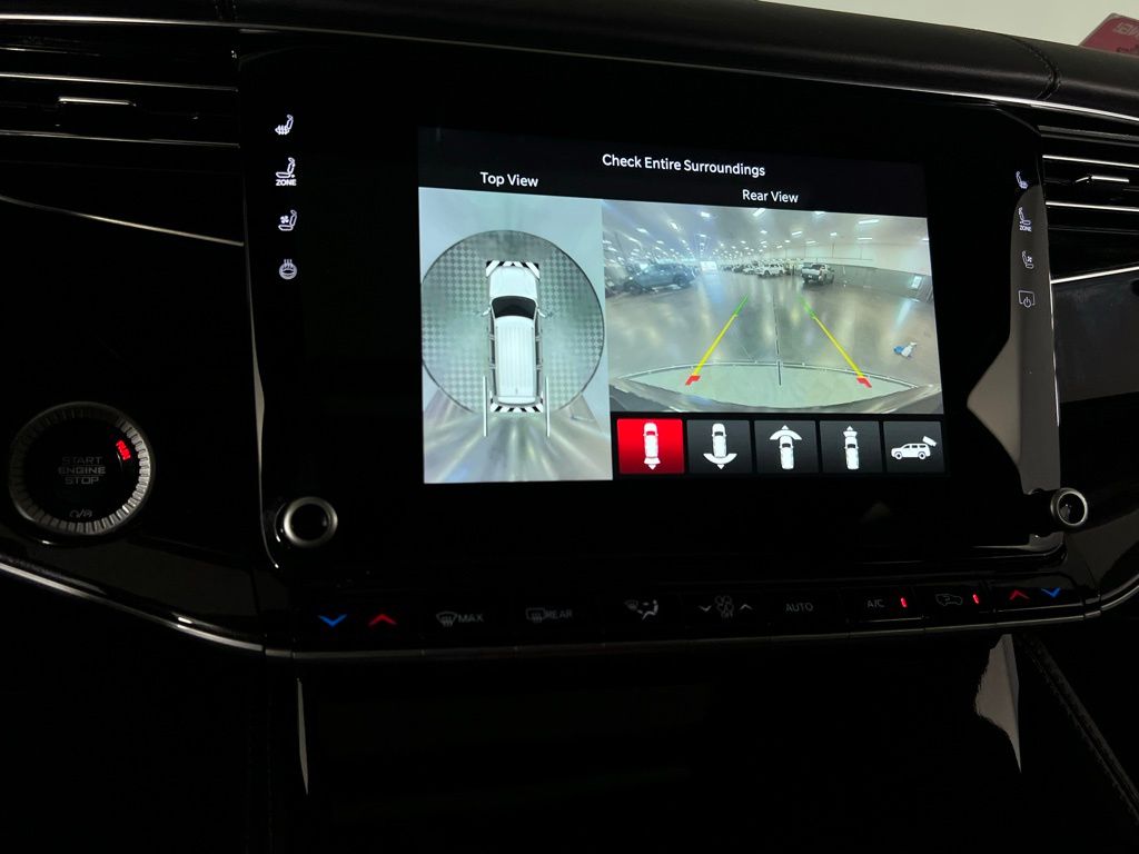 2023 Jeep Wagoneer L Base photo 12