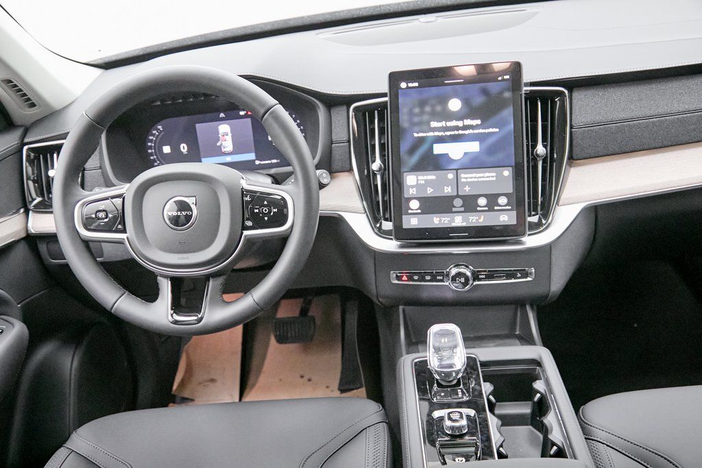 2026 VOLVO XC90 - Image 23