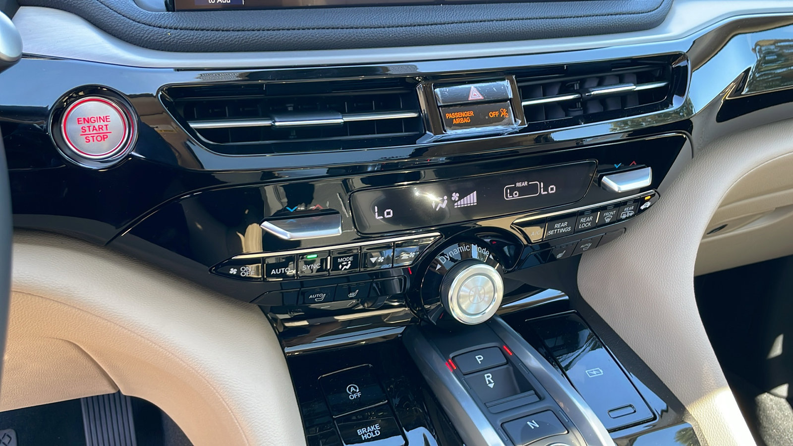 2026 Acura MDX SH-AWD photo 17