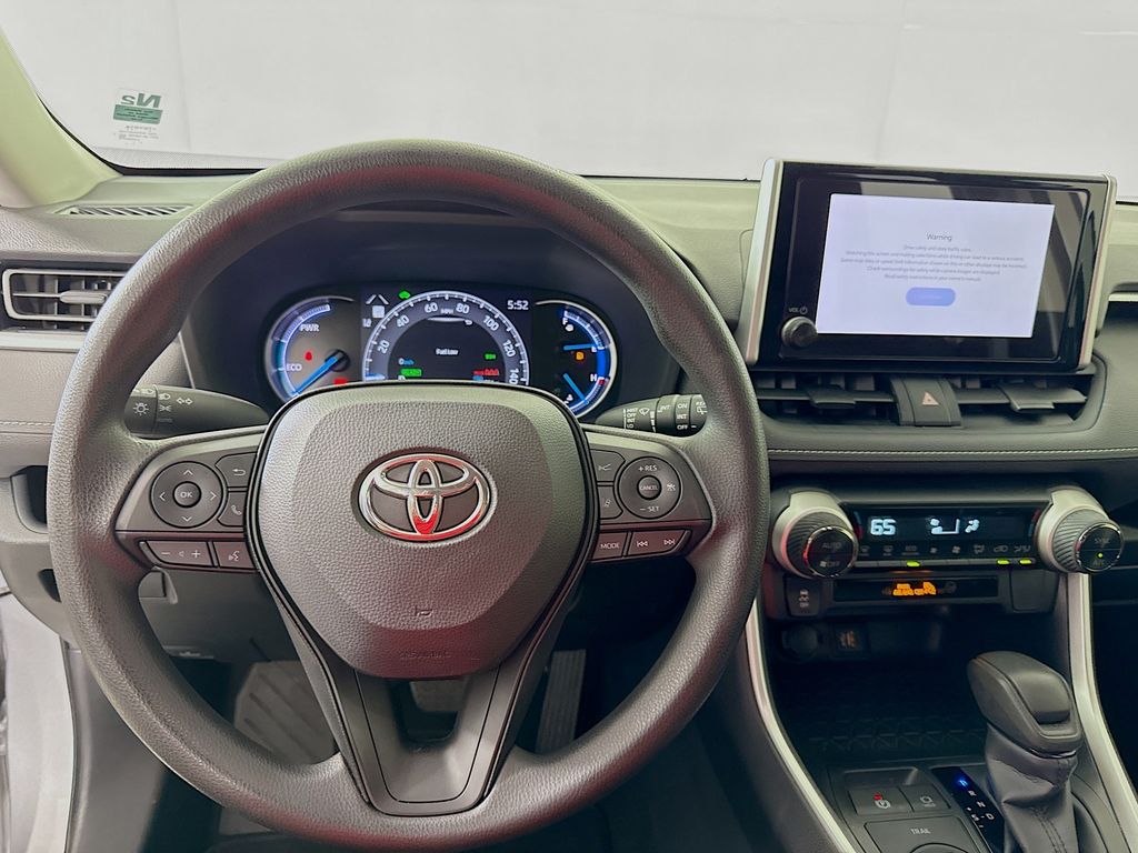 2023 Toyota RAV4 Hybrid XLE photo 11
