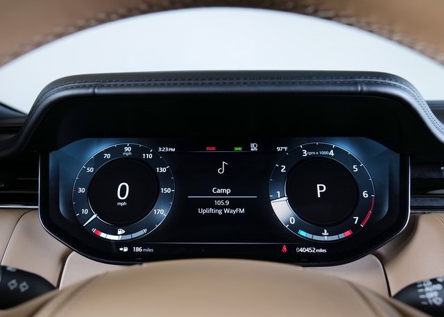 2023 Land Rover Range Rover SE photo 13
