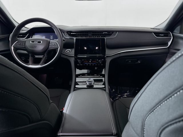 2025 Jeep Grand Cherokee Laredo X photo 21
