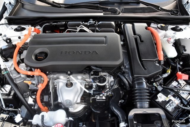 2025 Honda Civic Sport Touring photo 4