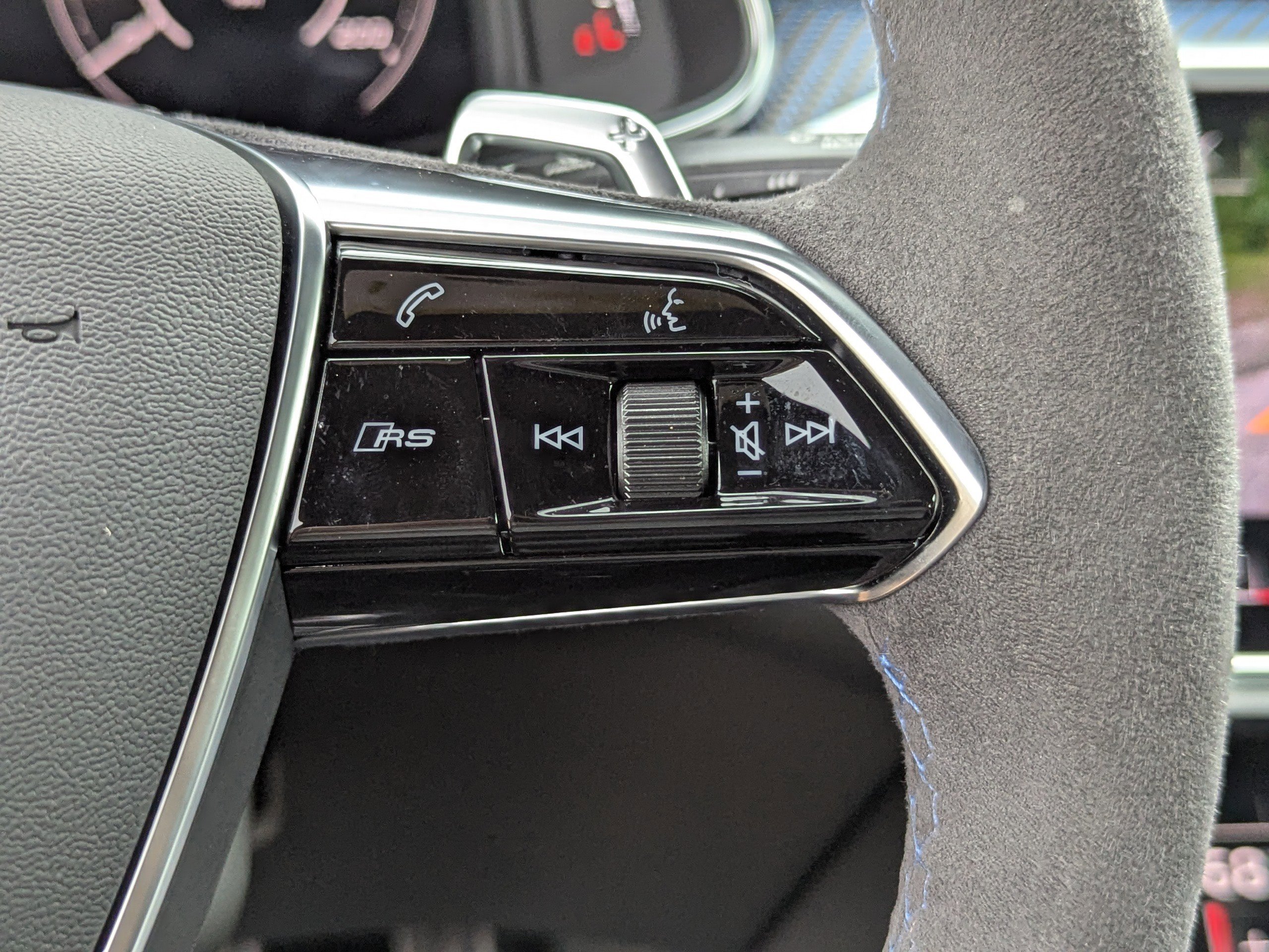 2024 Audi RS 6 Avant Performance photo 32