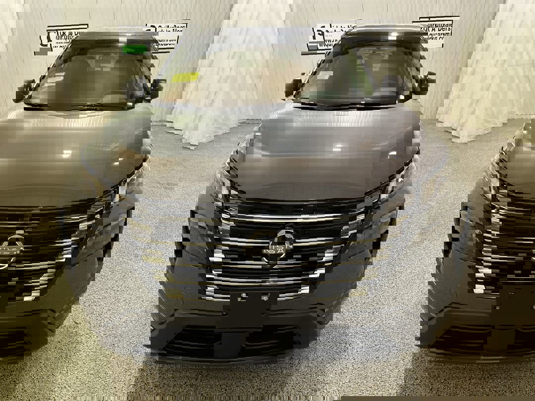 2026 Nissan Rogue S photo 2