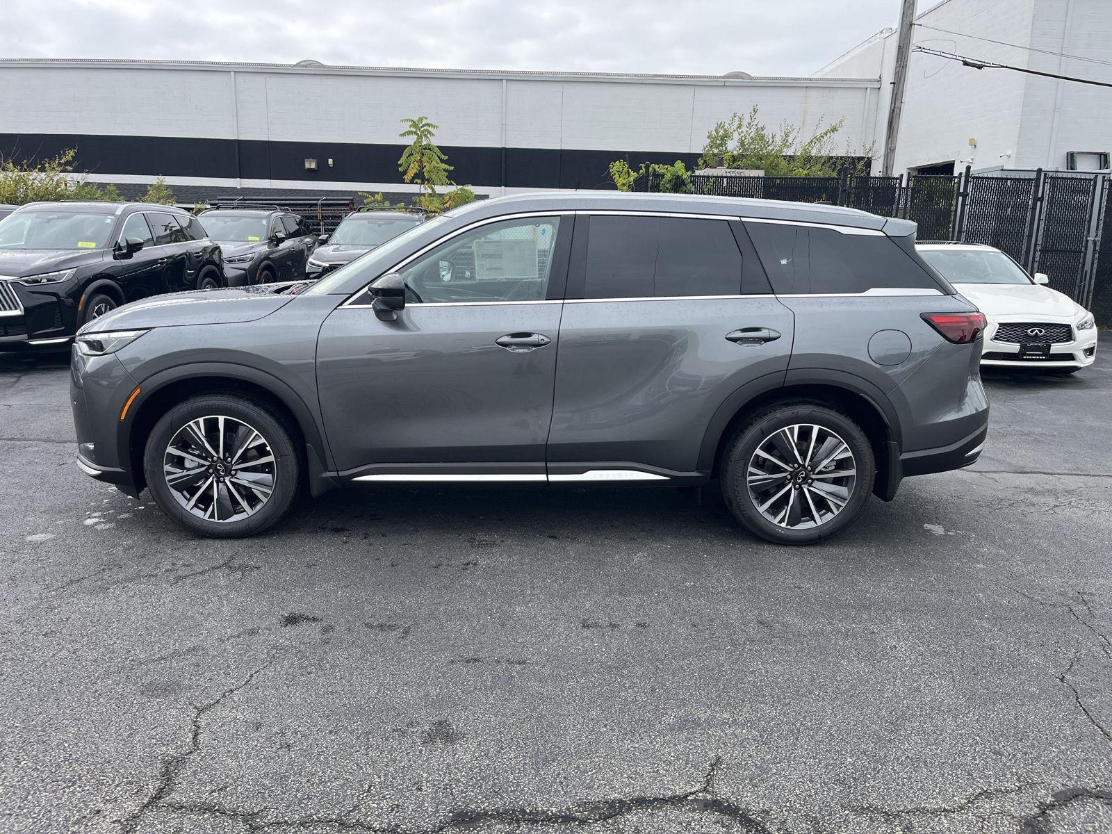 2026 Infiniti QX60 Luxe AWD photo 5
