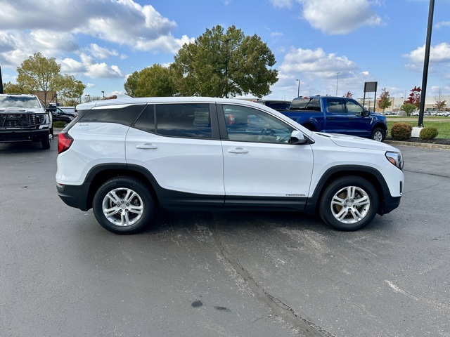 2021 Gmc Terrain SLE photo 2