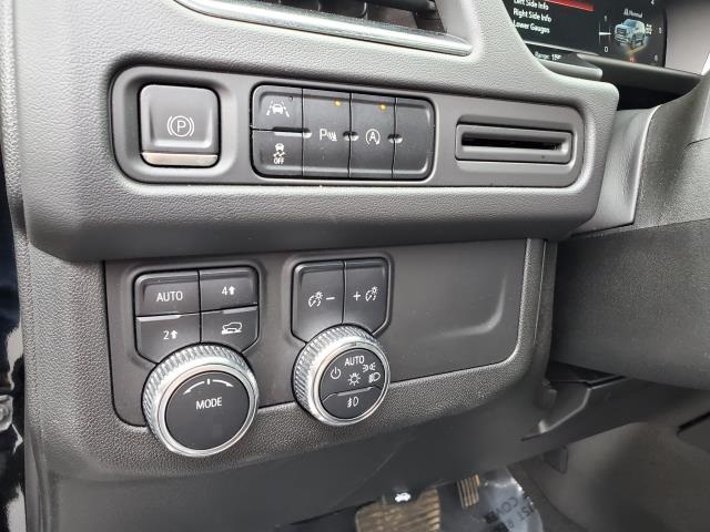 2023 Gmc Yukon SLT photo 17