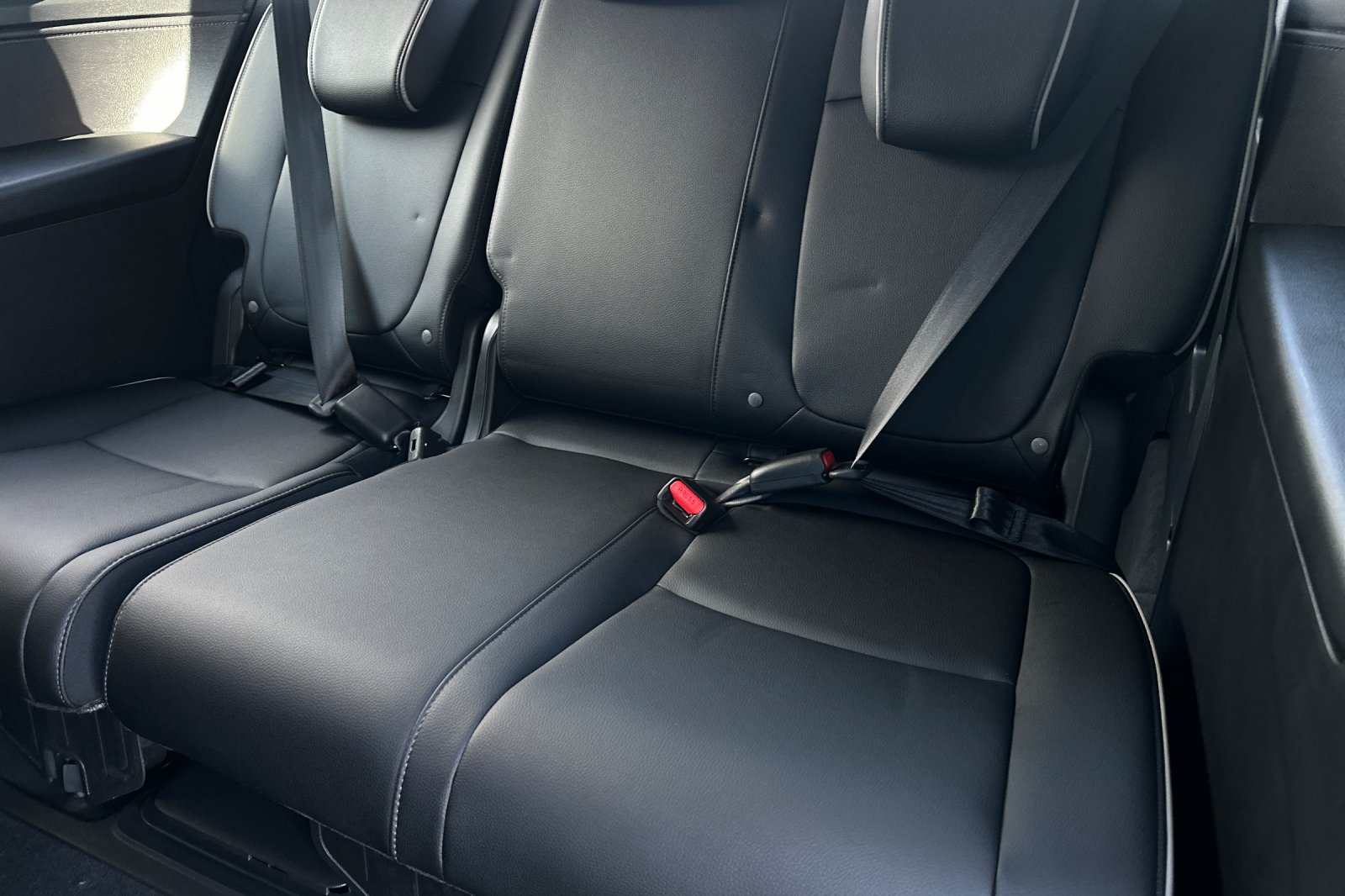 2026 Honda Odyssey Elite photo 15