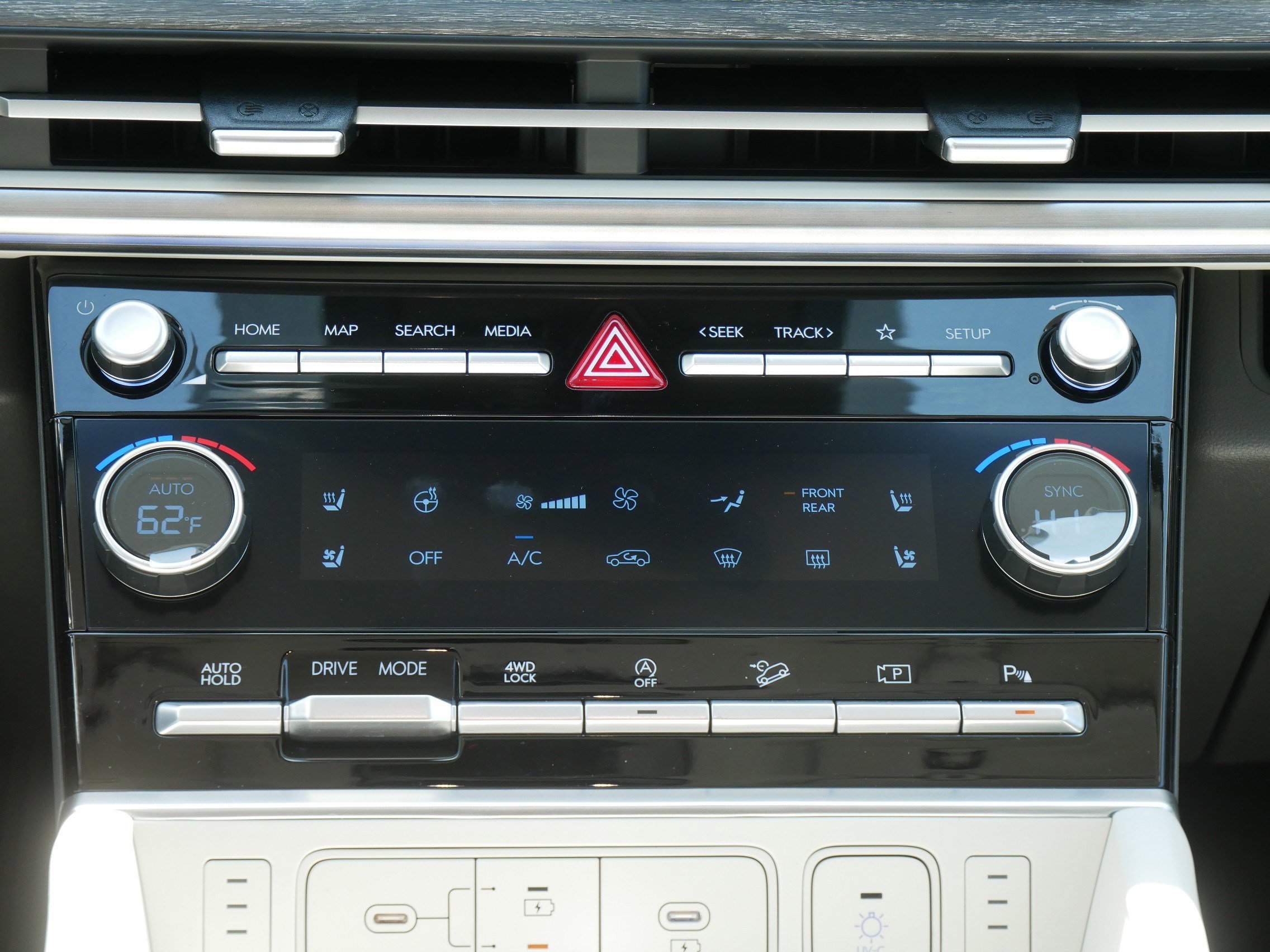 2025 Hyundai Santa Fe Calligraphy photo 10