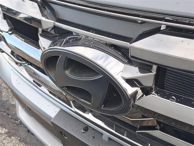 2025 Toyota RAV4 Limited photo 4