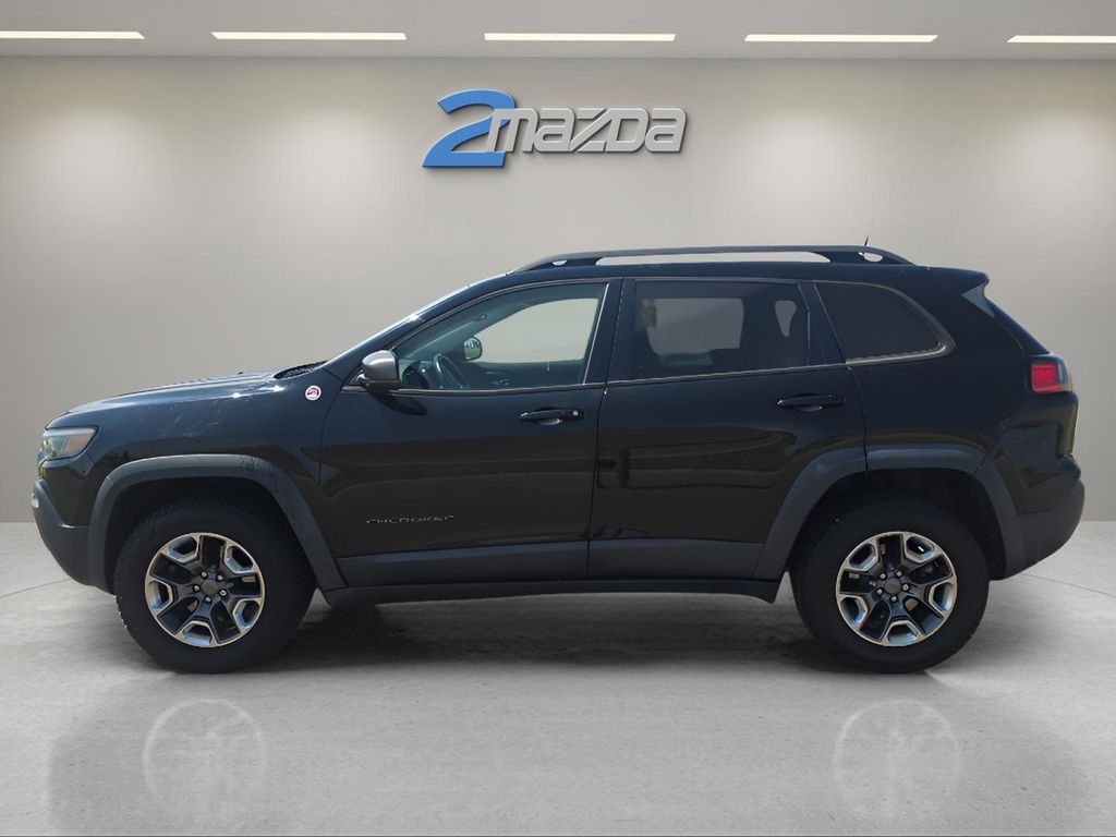 2019 Jeep Cherokee Trailhawk photo 2