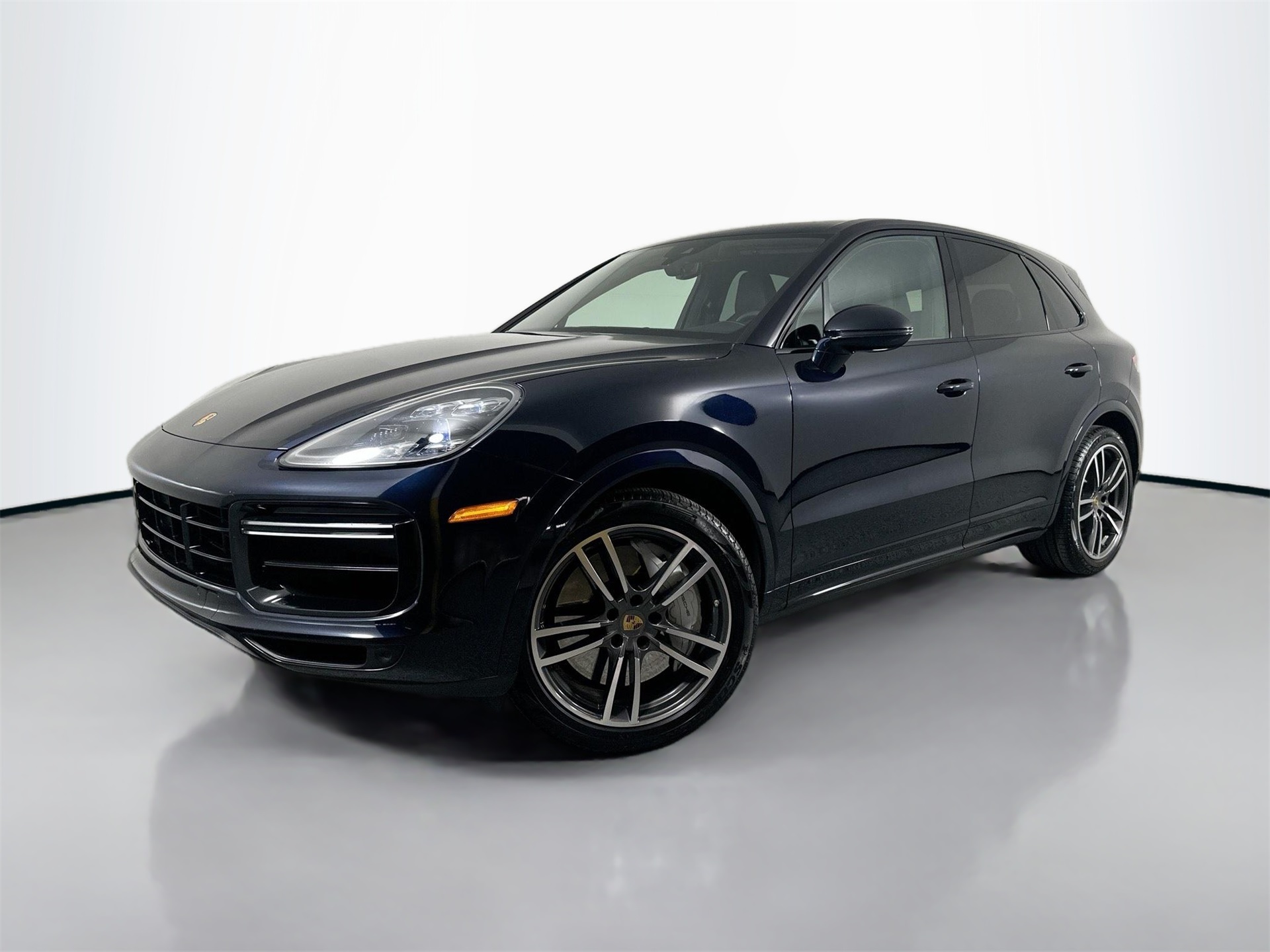 2022 Porsche Cayenne Turbo's photo