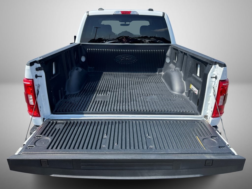 2021 Ford F-150 XLT photo 8