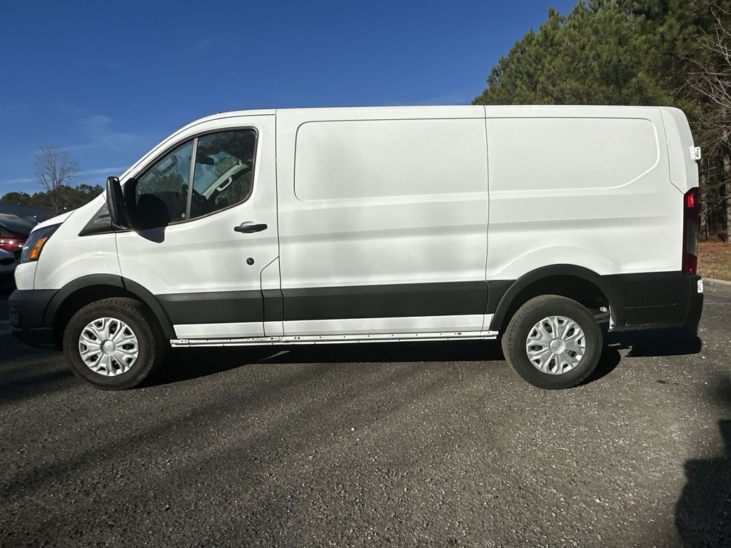 2024 Ford Transit photo 4