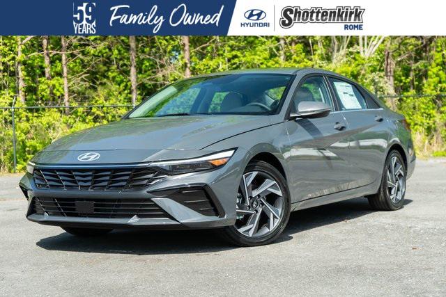 2025 Hyundai Elantra Limited's photo