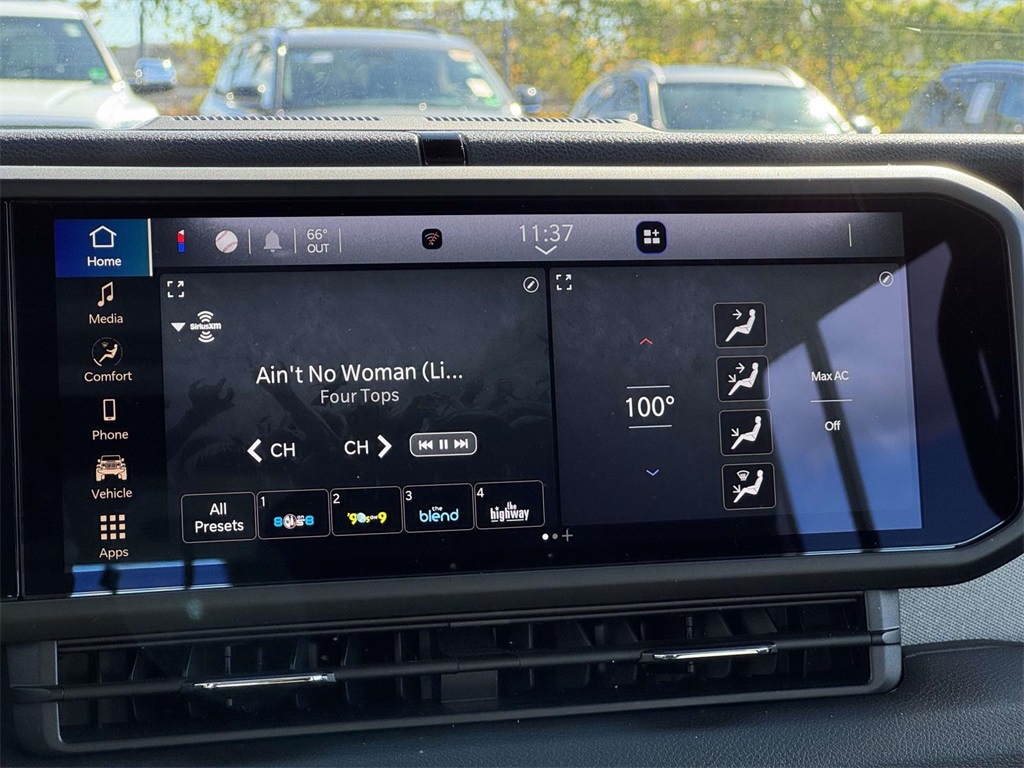 2025 Jeep Wrangler Sport photo 3