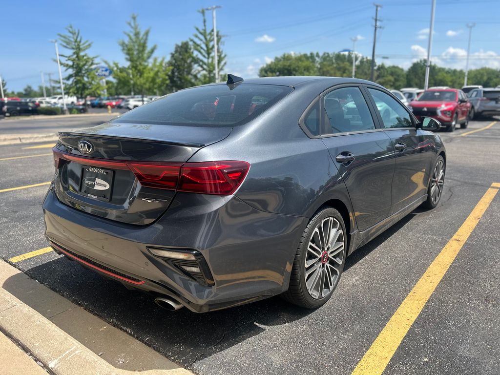 2021 Kia Forte GT photo 3